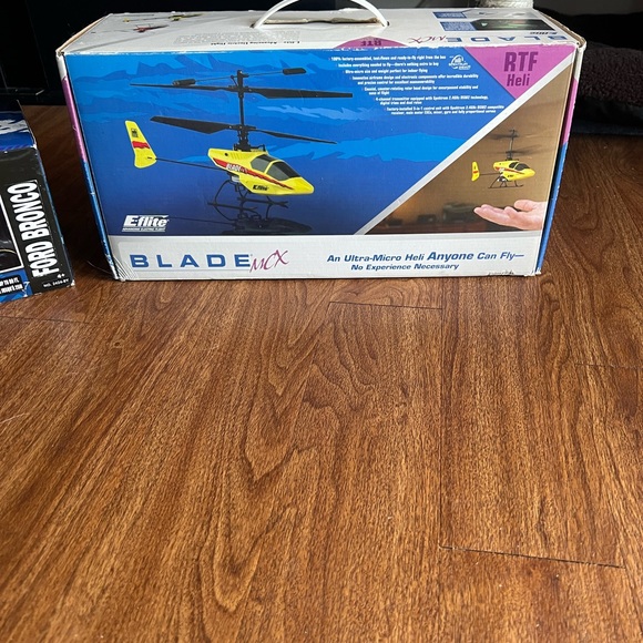 Remote control truck and helicopter kids toys fun - Picture 3 of 6